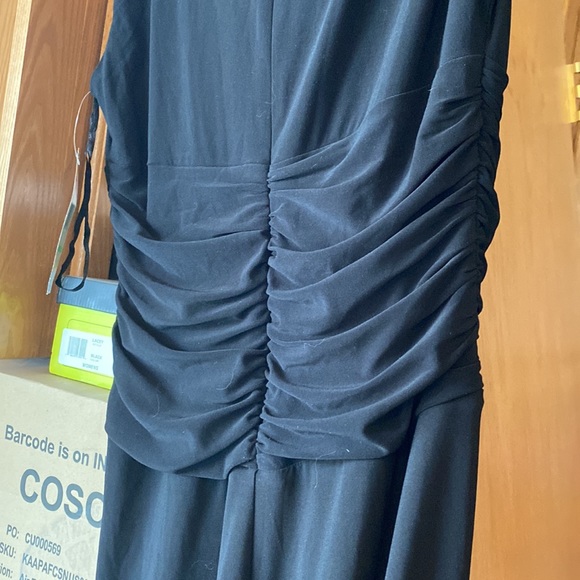 Sleeveless black ruched dress - Picture 6 of 6